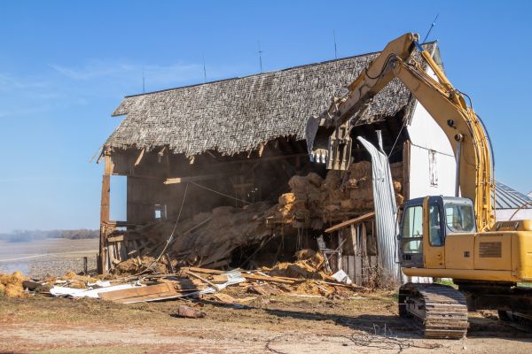 Barn Demolition in Englewood